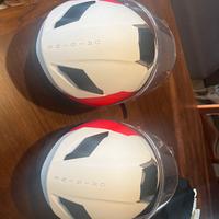 2 caschi marca origine