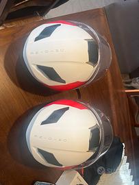 2 caschi marca origine