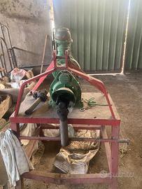 Trattori e attrezzature