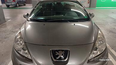 Peugeot 207 - 2011