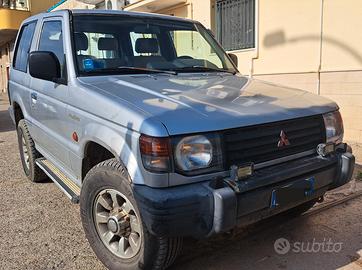 Mitsubishi pajero 2500 diesel MOTORE NUOVO