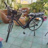 Bici Elops pedalata assistita (bici elettrica) .