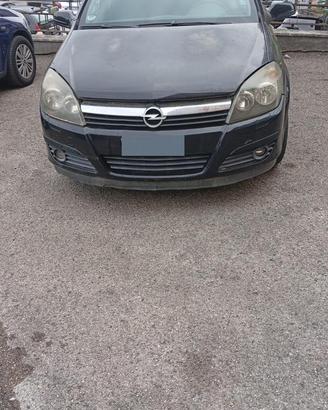 Opel astra H anno 2005/2006