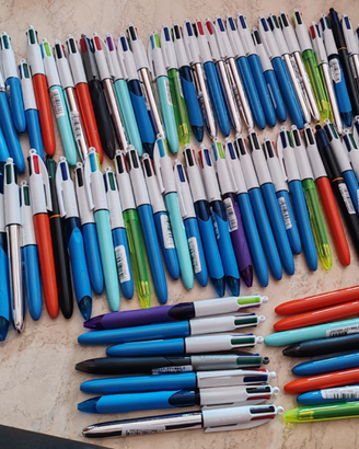 Lotto 89 penne 4 colori