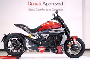 Ducati XDiavel V4 SOLO 21.990 €