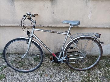 Bicicletta Bianchi Spillo bici uomo città Shimano