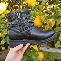 Ash biker Tatum neri