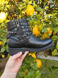 Ash biker Tatum neri