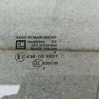 Cristallo anteriore sinistro Opel corsa d 3 porte