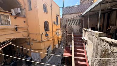 MONOLOCALE A ERCOLANO
