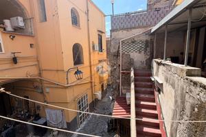 MONOLOCALE A ERCOLANO