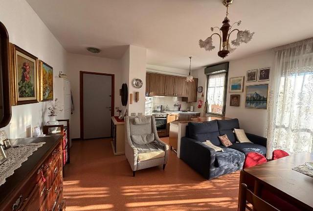 Appartamento al piano primo in zona panoramica e s