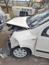 panda accorso incidente solo ricambi