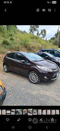 Ford fiesta 1.400 cc bs titanium