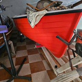 Barca in vetroresina e legno, eventuale rimorchio