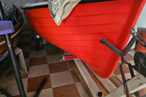 Barca in vetroresina e legno, eventuale rimorchio