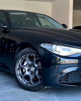 ALFA ROMEO GIULIA 2.2 TURBODIESEL EXECUTIVE 160CV 