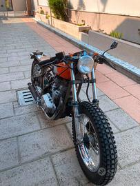 Suzuki gr 650 custom 