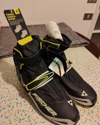 Scarpa da fondo skate.