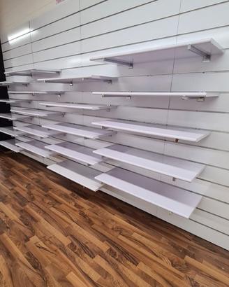 Mensole con reggi mensole