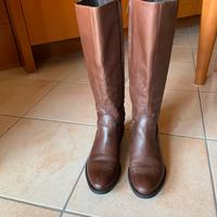 Stivali Geox in pelle