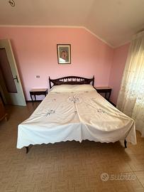 Una camera matrimoniale