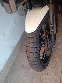 moto Benelli trk 502x