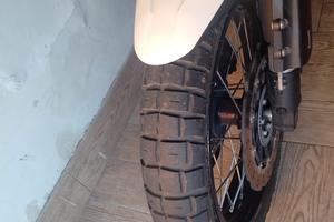 moto Benelli trk 502x
