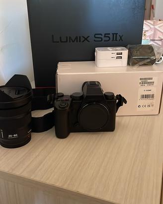 Panasonic LumixS5IIX pari al nuovo+ accessori