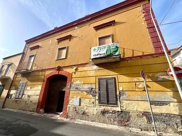 CASA INDIPENDENTE A MONDRAGONE