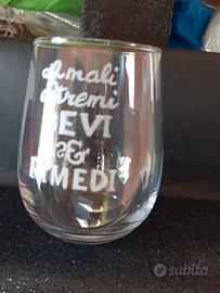 incisioni su bicchieri 