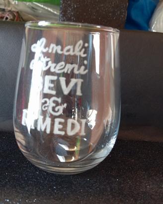 incisioni su bicchieri 