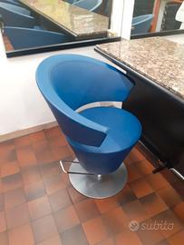 poltrone da parrucchiere con specchio frontale 