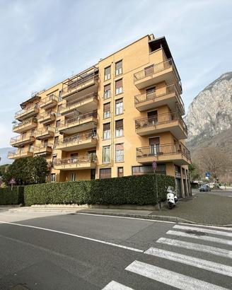 2 LOCALI A LECCO