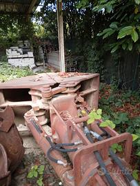 Attrezzi movimento terra