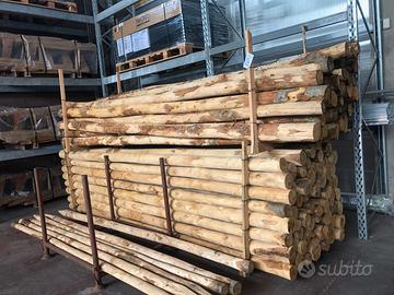 pali di castagno per recinzione