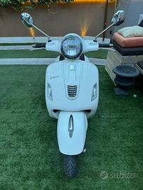 VESPA gts 300 ie 2016