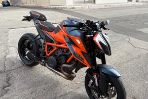 Ktm 1290 superduke r