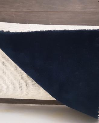 Pavimento nuovo moquette blu di pregio