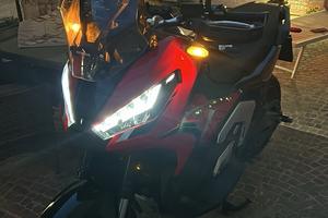HONDA X-ADV 750 special edition zero sinistri