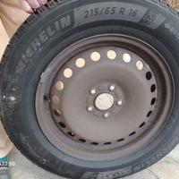 Gomme antineve Michelin 215/65 R16