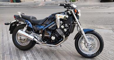 YAMAHA FZX 750
