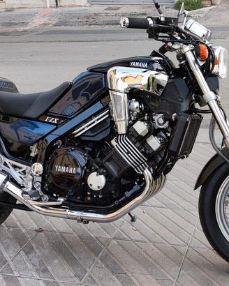 YAMAHA FZX 750