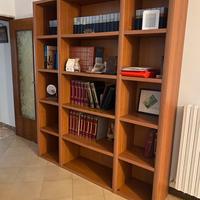 Libreria modulare in legno di ciliegio