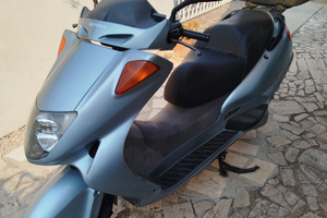 Honda pantheon 150 2t