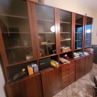 Libreria in noce  con scrivania