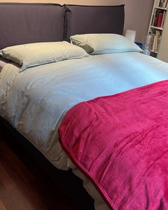 Letto  Ikea con caveau