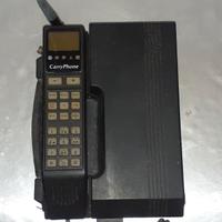 vecchio telefono cellulare