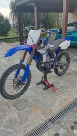 Yamaha YZ250F Cross