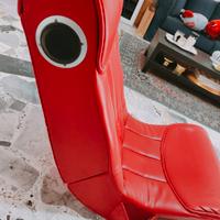 Poltrona da gaming con casse incorporate